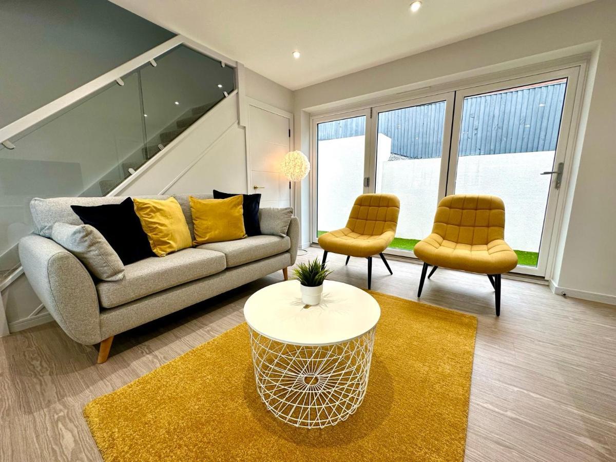 Stunning Brand New House - Sleeps 6 - Free Parking - Great Location - Fast Wifi - Smart Tv - Close To Poole & Bournemouth & Sandbanks Ngoại thất bức ảnh