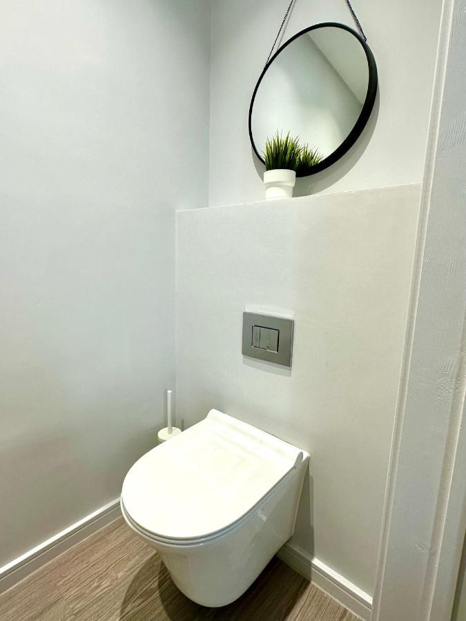 Stunning Brand New House - Sleeps 6 - Free Parking - Great Location - Fast Wifi - Smart Tv - Close To Poole & Bournemouth & Sandbanks Ngoại thất bức ảnh